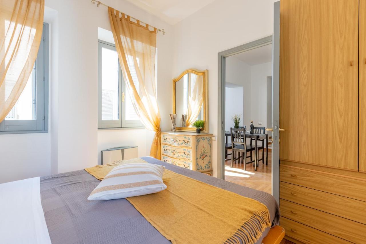 Vg Fori Imperiali 5 Stelle Appartamento Elegante Rom Exteriör bild